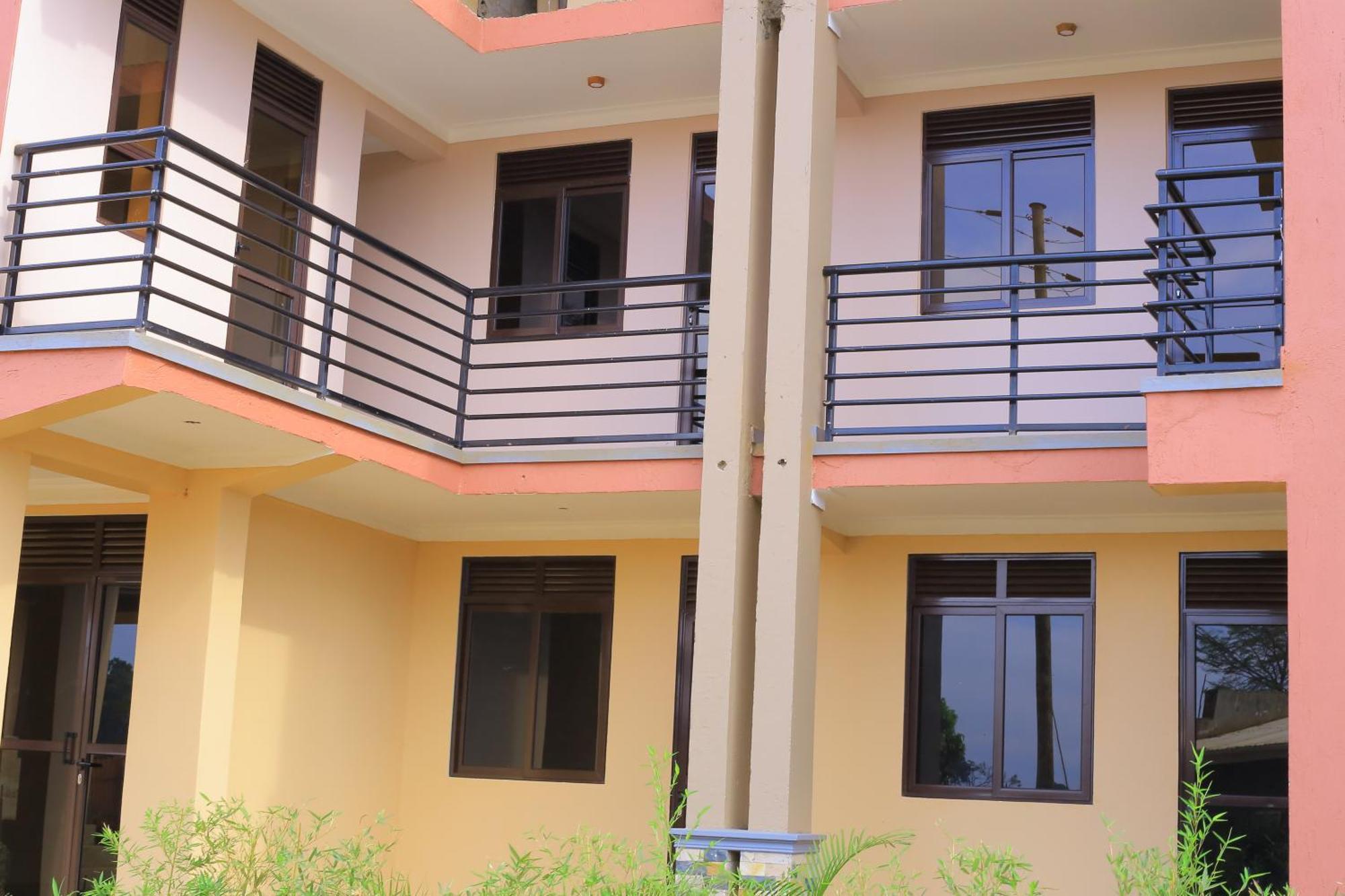 Golden Suites Hotel Entebbe Zewnętrze zdjęcie